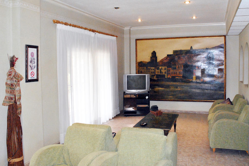 Hostal Rey Teodomiro Orihuela Eksteriør billede