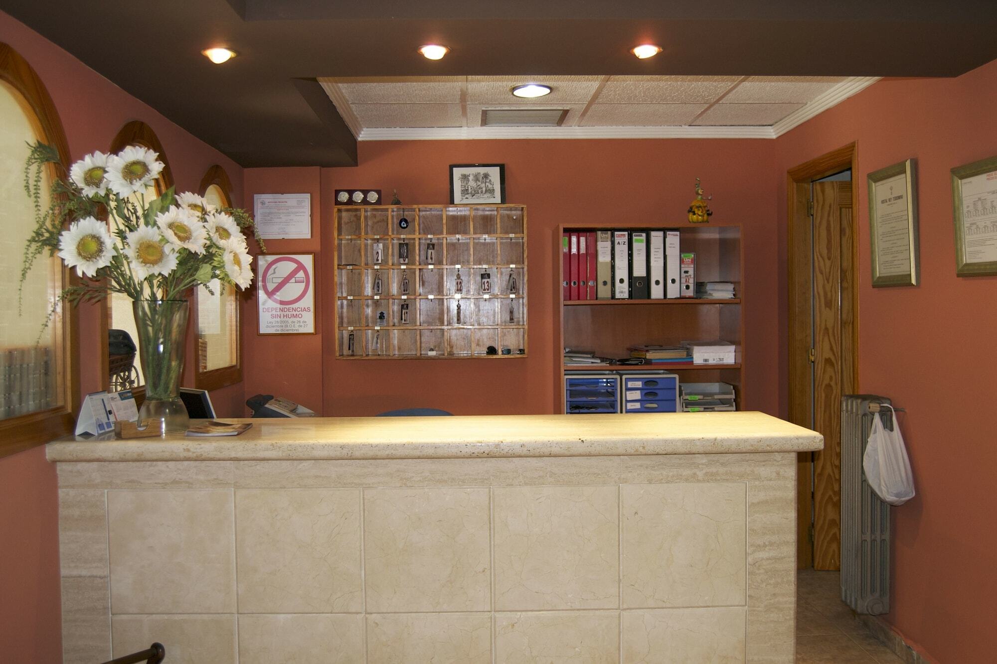 Hostal Rey Teodomiro Orihuela Eksteriør billede